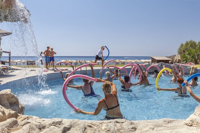 Costa Lindia Beach