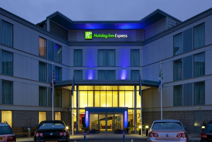Holiday Inn Express London Stansted London Stansted Airport United Kingdom thumbnail