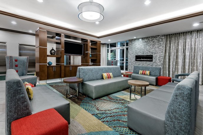 Holiday Inn & Suites College Station-Aggieland