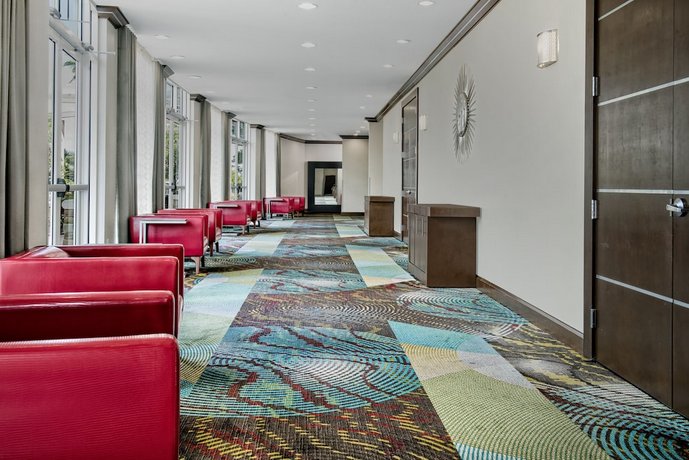 Holiday Inn & Suites College Station-Aggieland