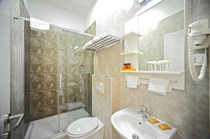 Valenti rooms