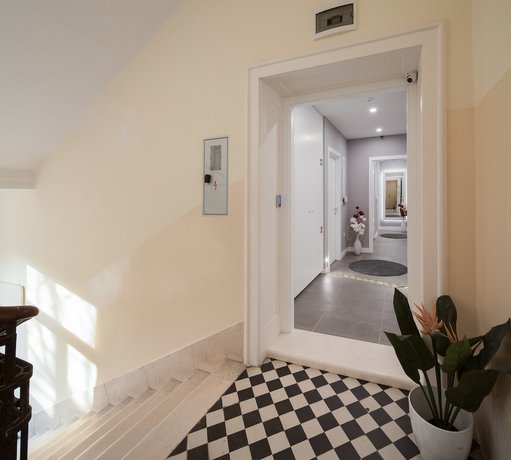 VIP Rooms