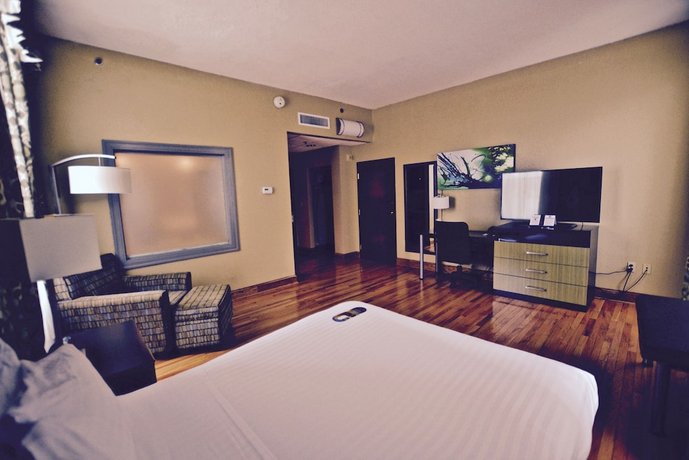 Holiday Inn Express Cleveland Downtown