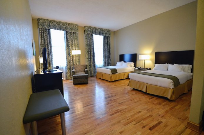 Holiday Inn Express Cleveland Downtown