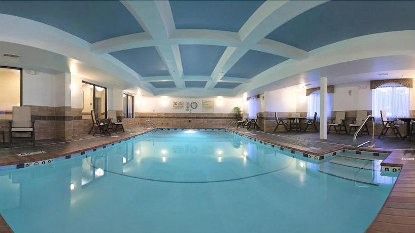 Holiday Inn Express Hotel & Suites Birmingham - Inverness 280
