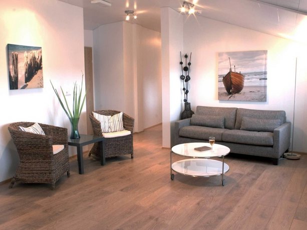 Rey Apartments