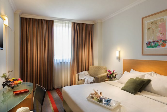 Grand Beach Hotel Tel Aviv