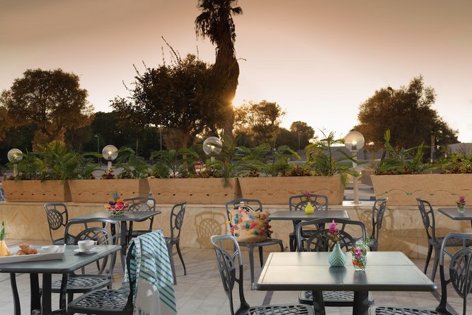 Grand Beach Hotel Tel Aviv