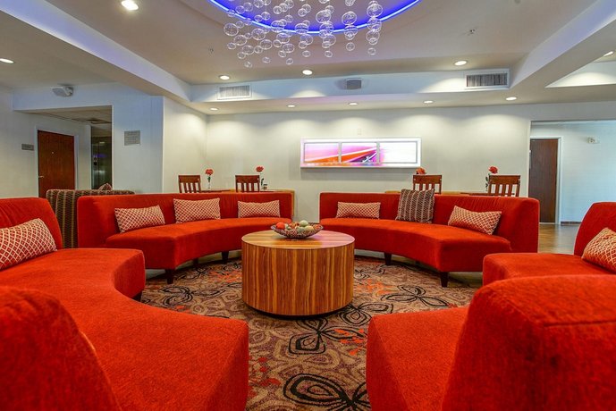 SpringHill Suites Savannah Midtown