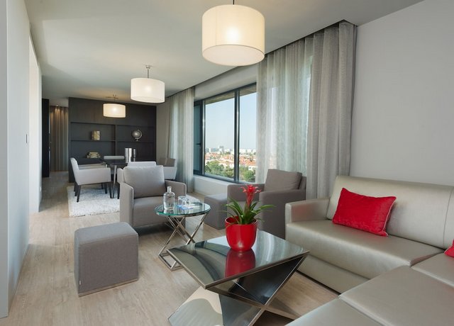 TRYP Lisboa Aeroporto Hotel