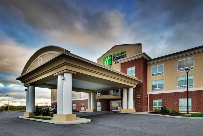 Holiday Inn Express & Suites Lancaster East - Strasburg