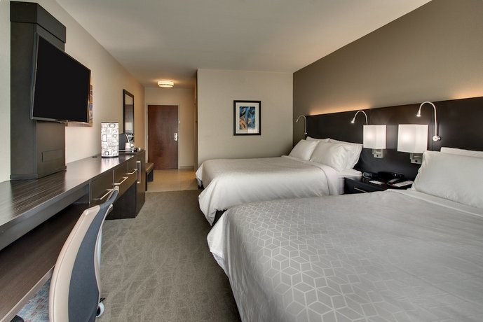 Holiday Inn Express & Suites Lancaster East - Strasburg