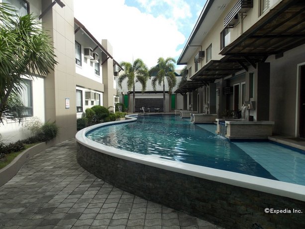 Circle Inn Hotel and Suites Bacolod
