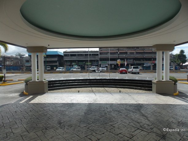 Circle Inn Hotel and Suites Bacolod