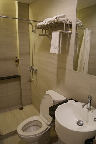 Circle Inn Hotel and Suites Bacolod