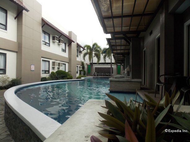 Circle Inn Hotel and Suites Bacolod