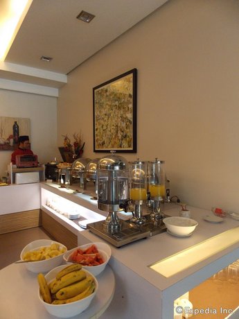 Circle Inn Hotel and Suites Bacolod