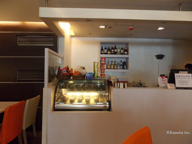 Circle Inn Hotel and Suites Bacolod