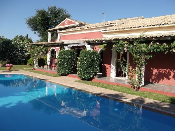 Villa De Loulia