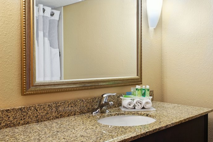 Holiday Inn Express Hotel & Suites Knoxville-North-I-75 Exit 112