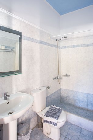 Birds Villa Apartments - Including Car Rental
