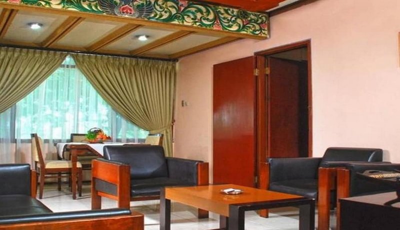 Sriwedari Hotel