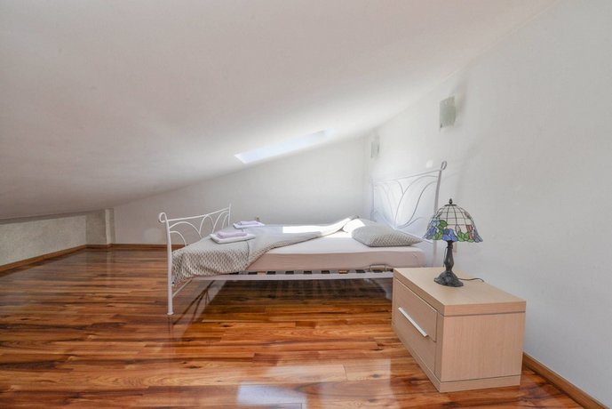J & P Apartments