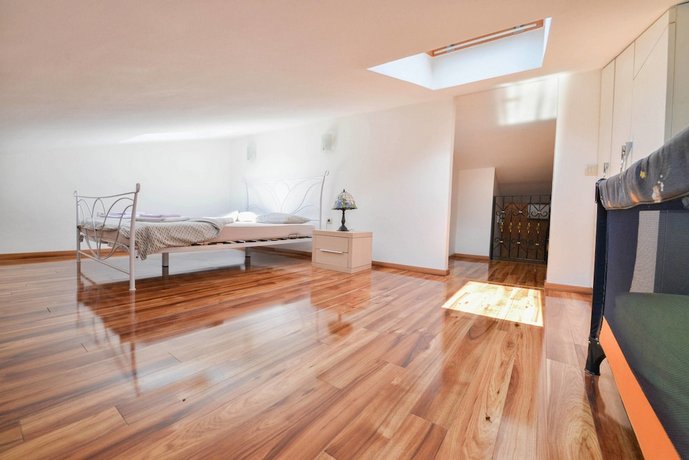 J & P Apartments