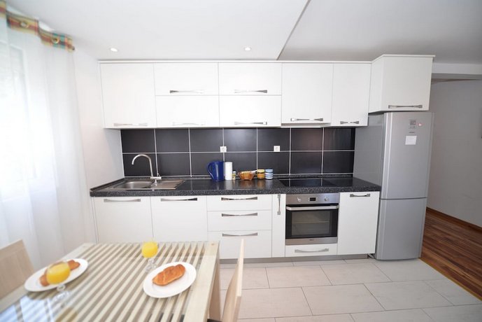 J & P Apartments