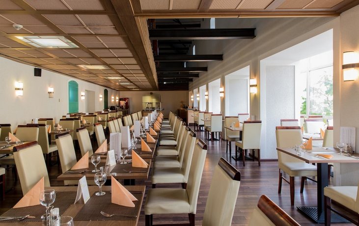 CE Plaza Hotel