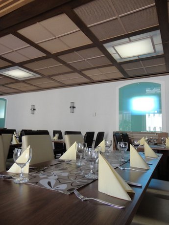 CE Plaza Hotel