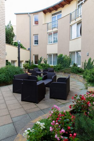 CE Plaza Hotel