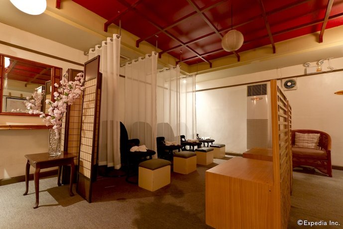 Holiday Spa Hotel