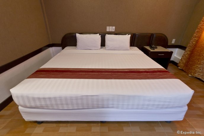 Holiday Spa Hotel