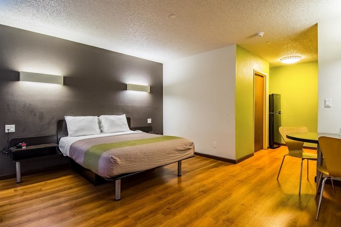 Studio 6 Cypress