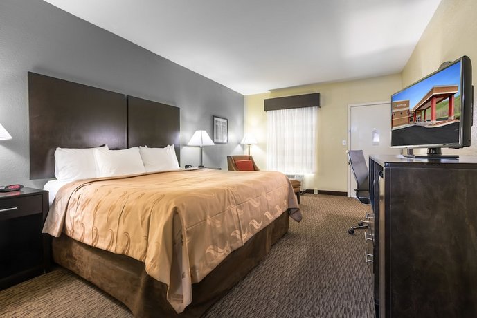 Quality Inn Asheville Downtown Tunnel Rd