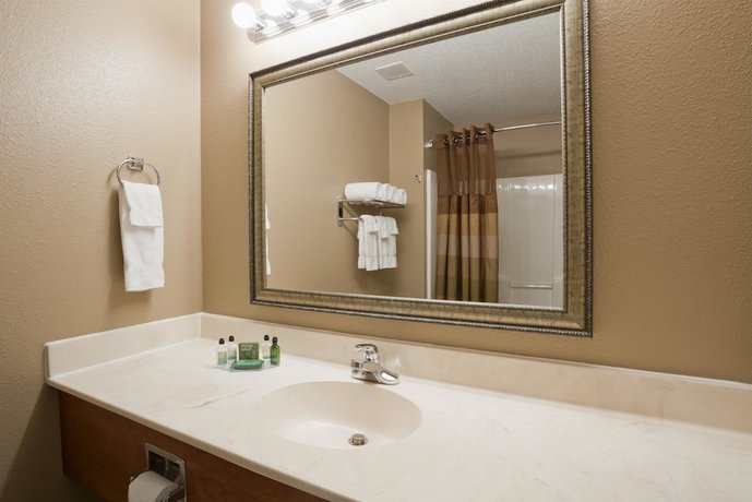 GrandStay Residential Suites Hotel - Eau Claire