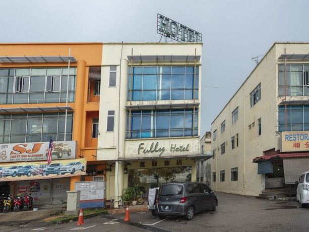 Fully Hotel Desa Tebrau