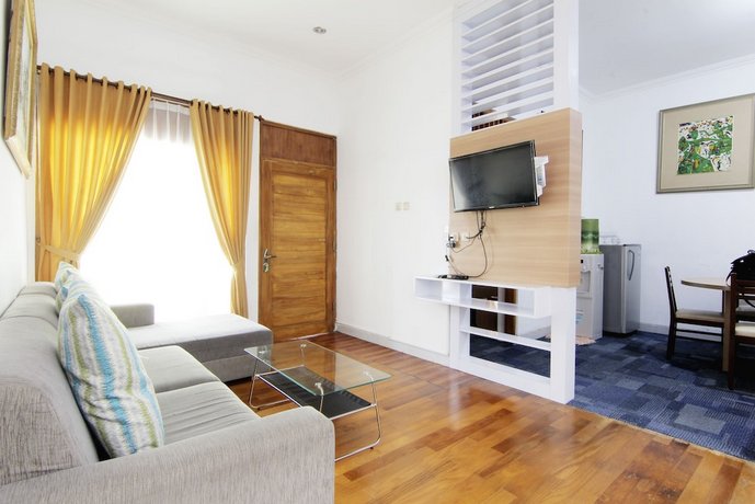 Embe Joglo Homestay