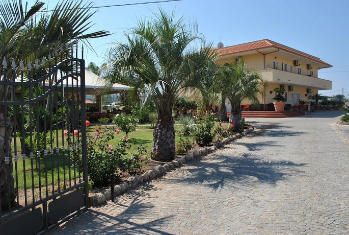 Hotel Damanse