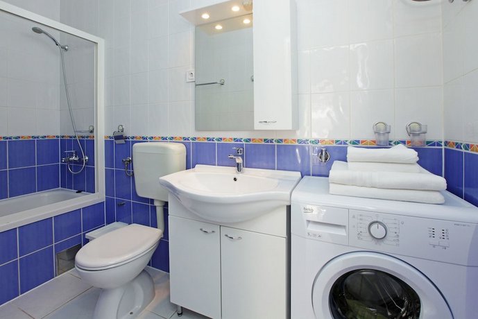 Luxury Seaside Apartments Bol