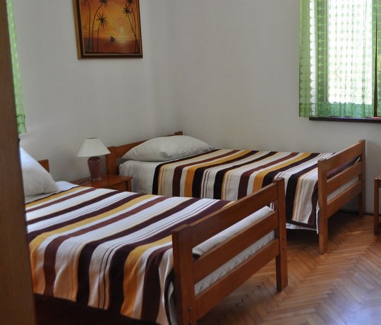 Dolac Guesthouse