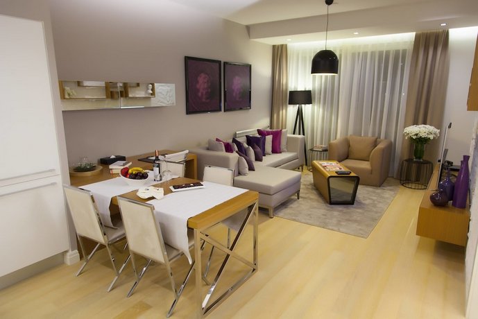 The Leos Residence