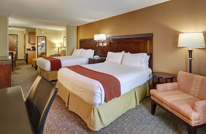 Holiday Inn Express & Suites San Diego-Sorrento Valley