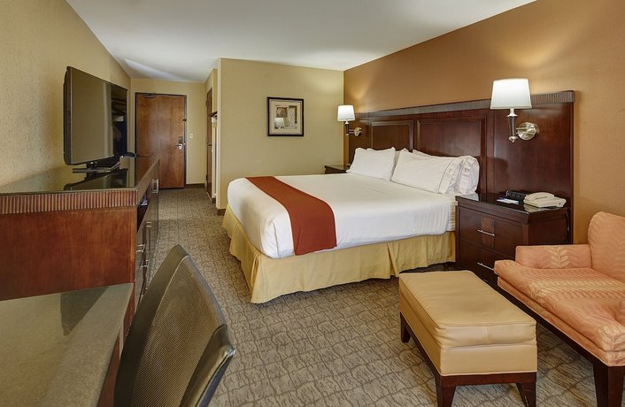 Holiday Inn Express & Suites San Diego-Sorrento Valley