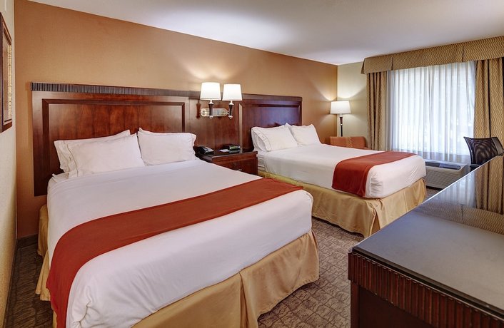 Holiday Inn Express & Suites San Diego-Sorrento Valley