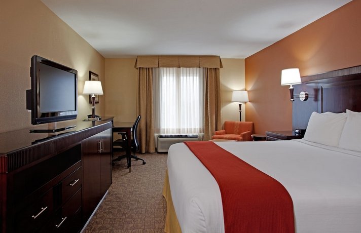 Holiday Inn Express & Suites San Diego-Sorrento Valley