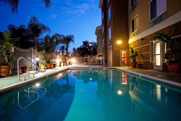 Holiday Inn Express & Suites San Diego-Sorrento Valley
