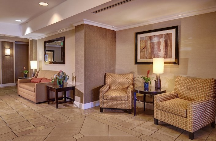 Holiday Inn Express & Suites San Diego-Sorrento Valley