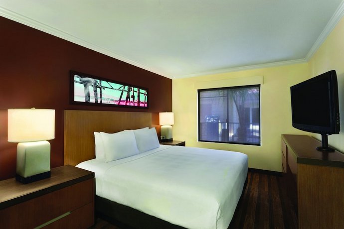 Hyatt House San Diego/Sorrento Mesa